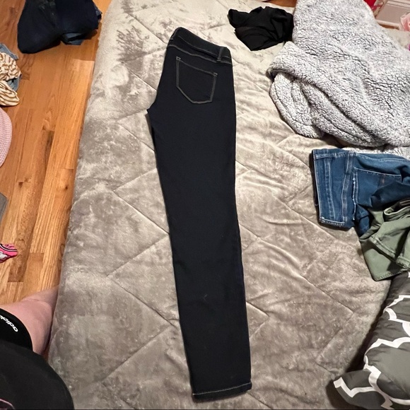 D. Jeans Skinny Jean - Picture 2 of 7